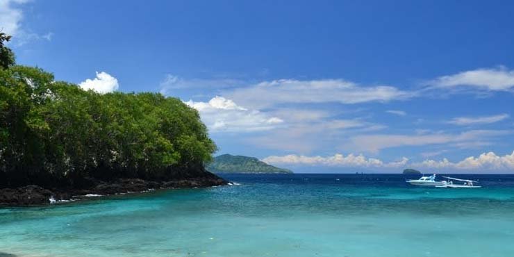 Snorkeling and Lempuyang Temple
